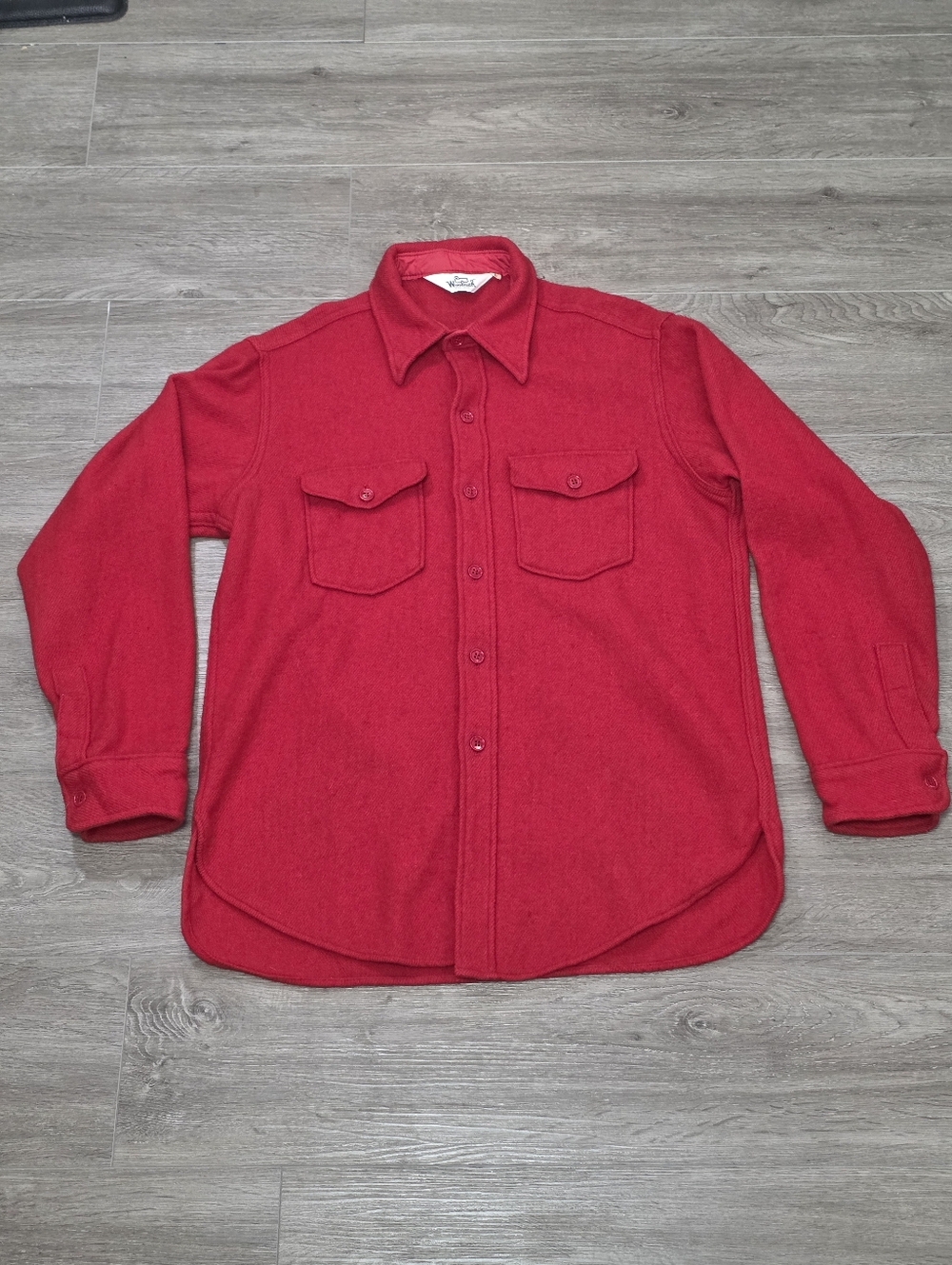Vintage 80's ?  Woolrich Button Down Shirt-Shacket Mens Size Large Red